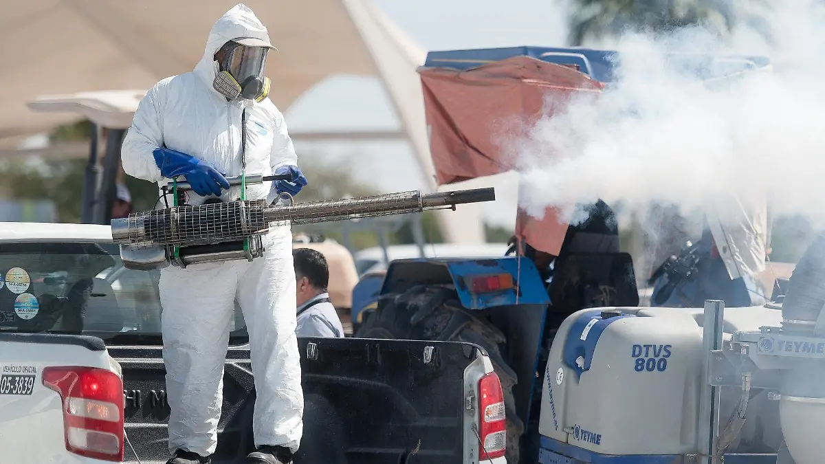 Refuerza Esteban acciones contra el Dengue en La Laguna (3) (2)